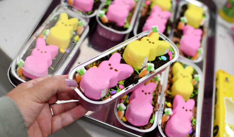 Dig Into These Oreo Mini Easter Dirt Cake Desserts!